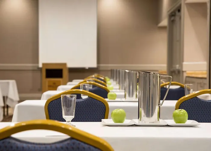 Embassy By Hilton Downtown North 3*