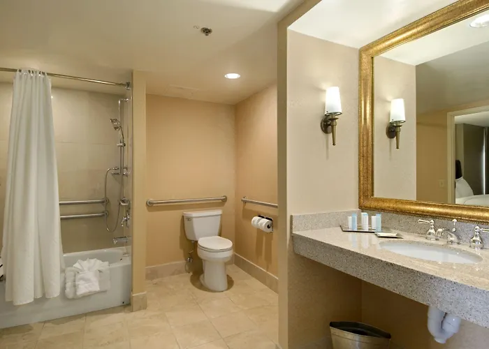 Embassy By Hilton Downtown North 3* Phoenix