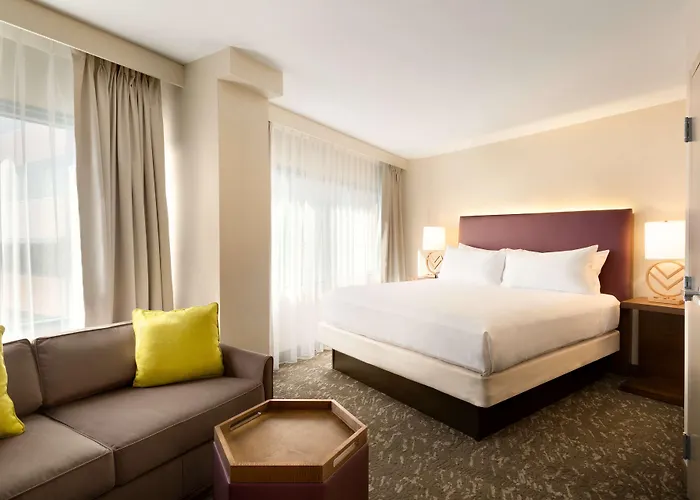 Embassy By Hilton Downtown North 3* Phoenix