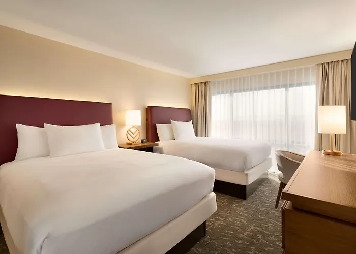Hotel Embassy By Hilton Downtown North