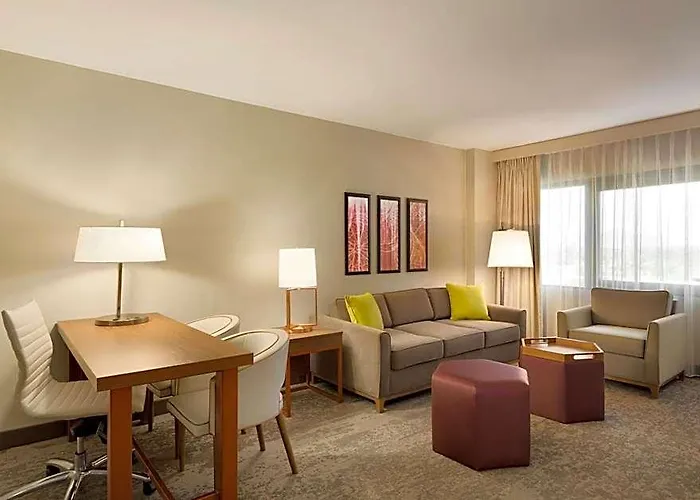 Embassy By Hilton Downtown North Hotel 3*
