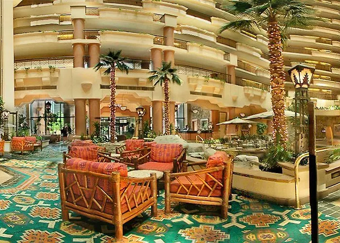 Embassy By Hilton Downtown North 3*