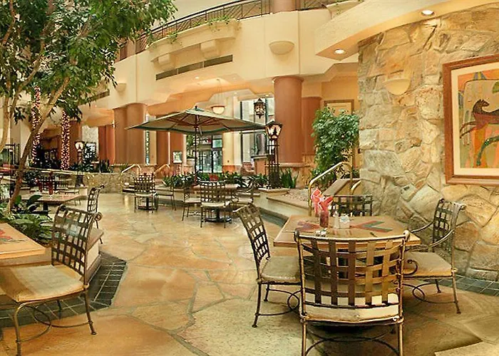 Embassy By Hilton Downtown North Hotel 3*