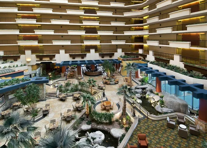 Embassy By Hilton Downtown North 3*