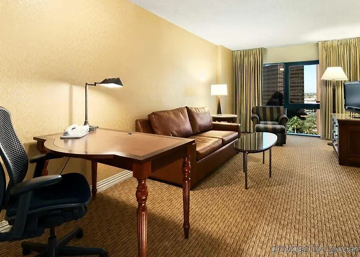 Embassy By Hilton Downtown North 3*